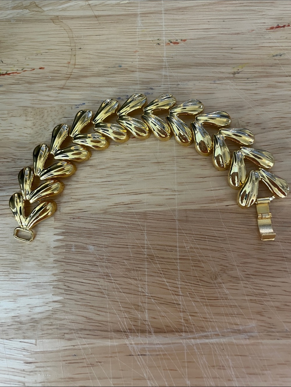 Gold Leaf Chain Necklace & Bracelet Set Fold over clasp Ncklce 18”L, Braclt 6.5 - Picture 3 of 7